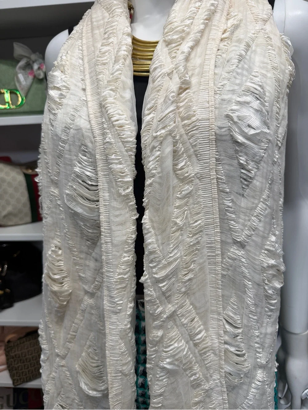 Gucci Silk Shawl Scarf Pleated Ivory